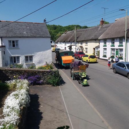 Brookside Cottage Okehampton Exteriör bild